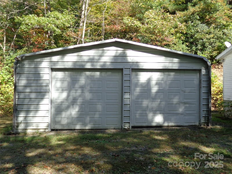 89 Blue Mountain Rd, Fairview, NC 28730