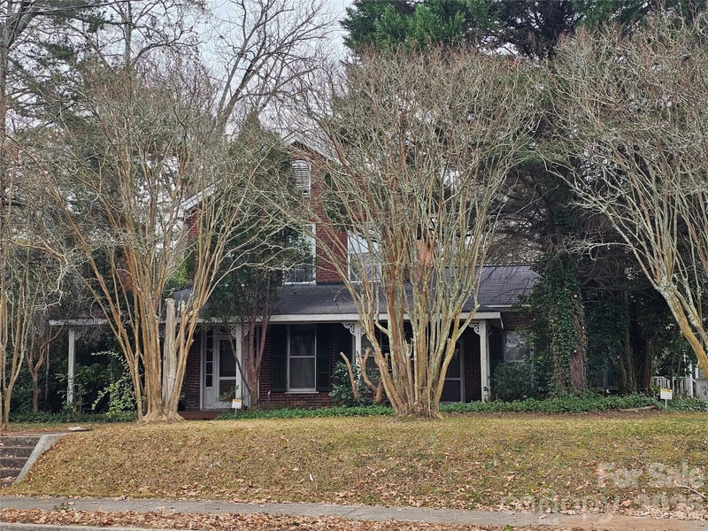 711 Chesterfield Ave, Lancaster, SC 29720
