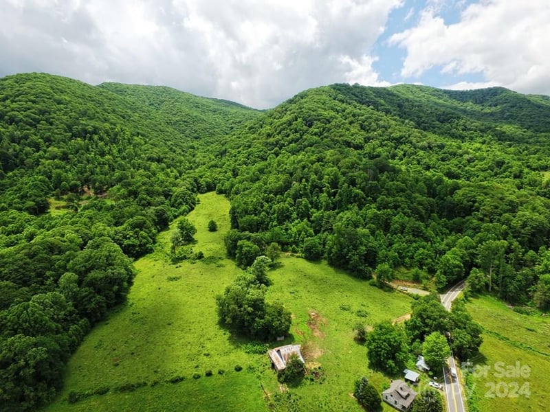 00 Hwy 209 Hw, Hot Springs, NC 28743