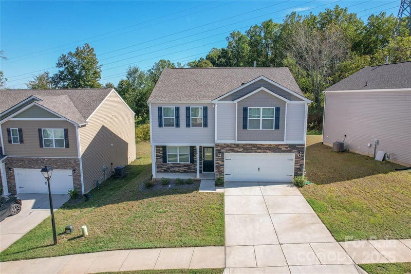 4120 Village Blvd, Conover, NC 28613