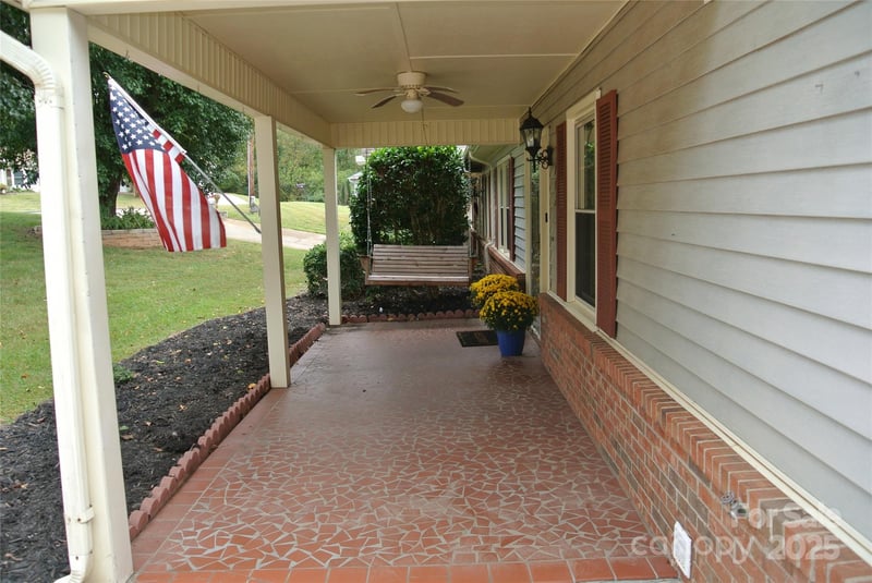 112 Holly Ct, Bostic, NC 28018