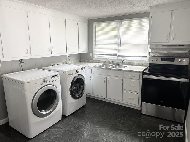 930 Mauney Ave, Gastonia, NC 28054