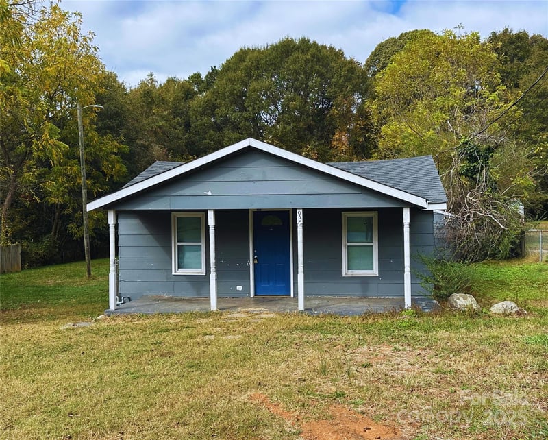 930 Mauney Ave, Gastonia, NC 28054
