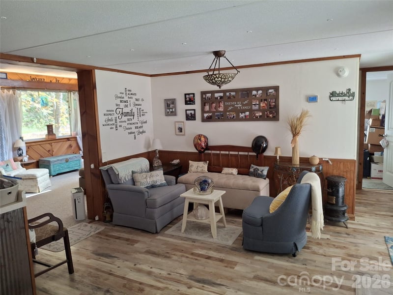 4230 Chimney Rock Rd, Hendersonville, NC 28792
