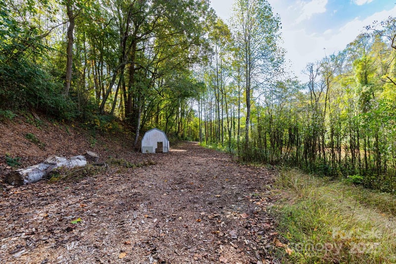 Lakeside Dr, Asheville, NC 28806
