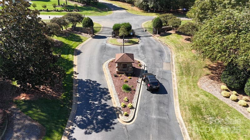 204 Harbor Watch Dr, Statesville, NC 28677
