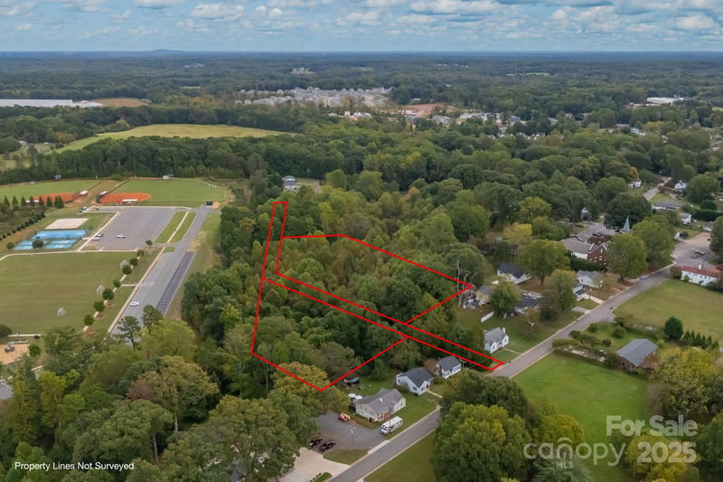 Bradburn St, Troutman, NC 28166