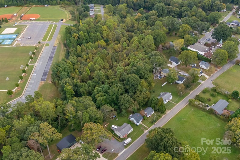 Bradburn St, Troutman, NC 28166