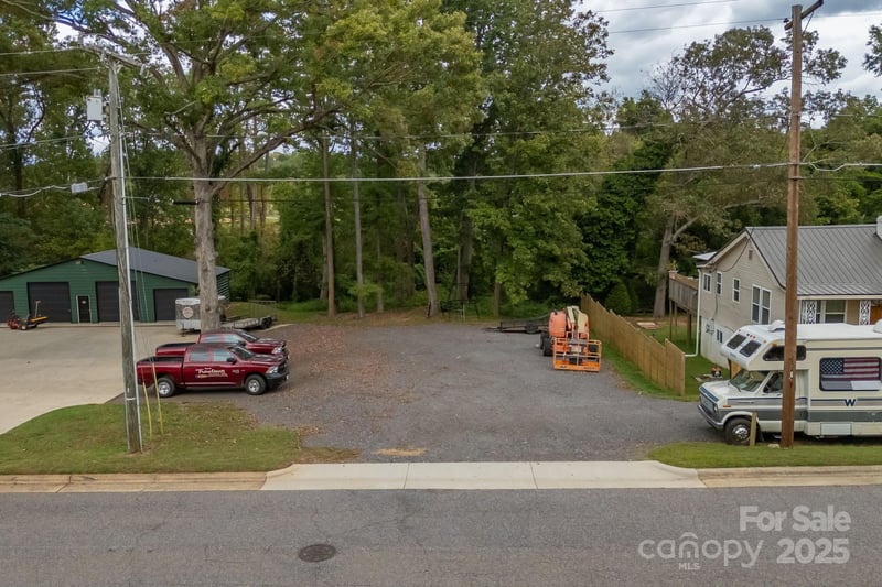 Bradburn St, Troutman, NC 28166
