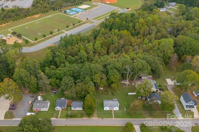 Bradburn St, Troutman, NC 28166