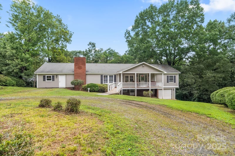 156 Brooks St, Troutman, NC 28166