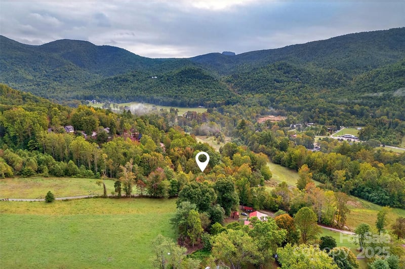 99999 Blue Ridge Dr, Marion, NC 28752