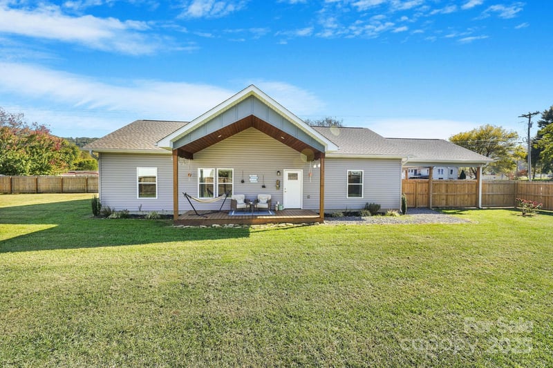 41 Utah Mountain Rd, Waynesville, NC 28785