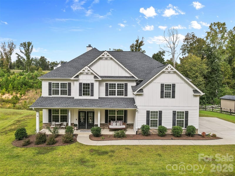 2633 Lakefront Dr, Belmont, NC 28012