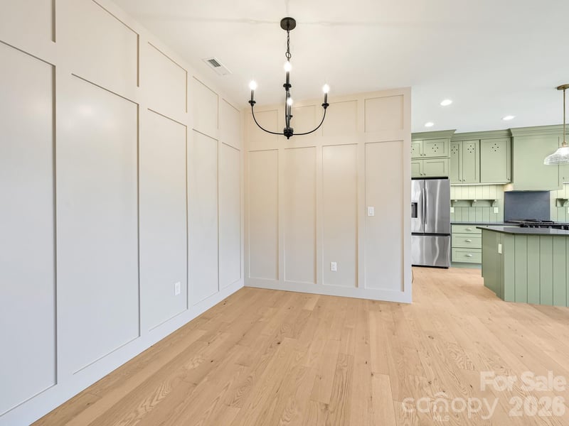 99 Arco Rd, Asheville, NC 28805