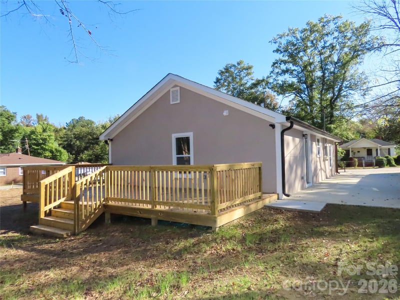 433 Clinton Ave, Lancaster, SC 29720