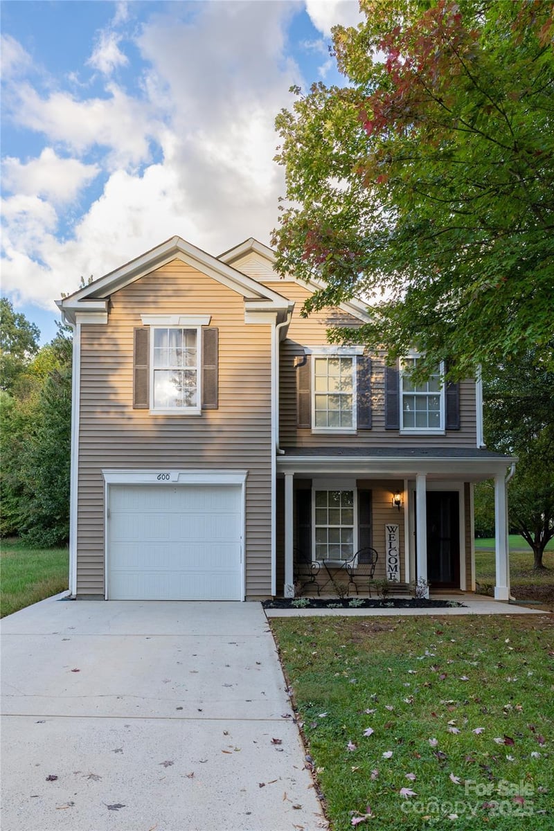 600 Mulberry St, Statesville, NC 28677