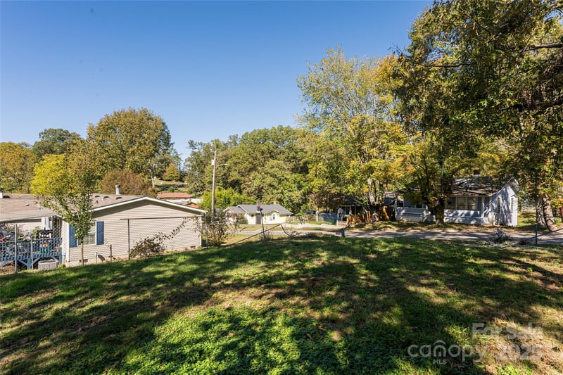 99999 Gray St, Asheville, NC 28801