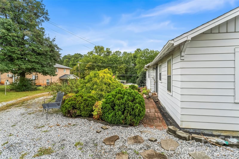 2290 Us 70 Hw, Morganton, NC 28655