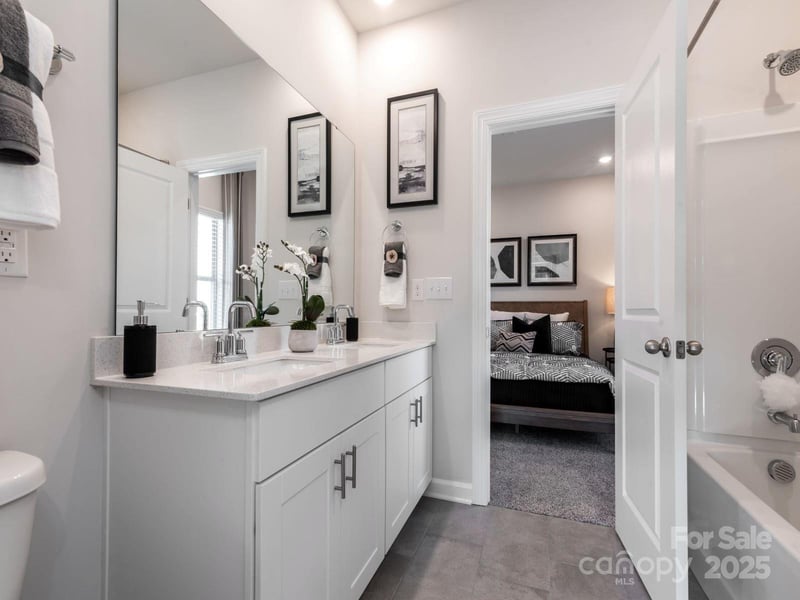 1095 Morehead Dr, Salisbury, NC 28144