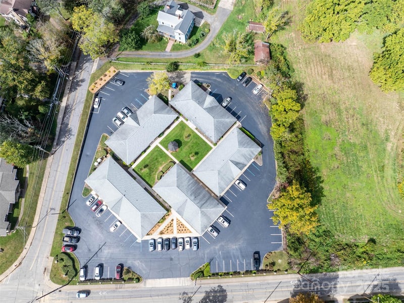 367 Dellwood Rd, Waynesville, NC 28786