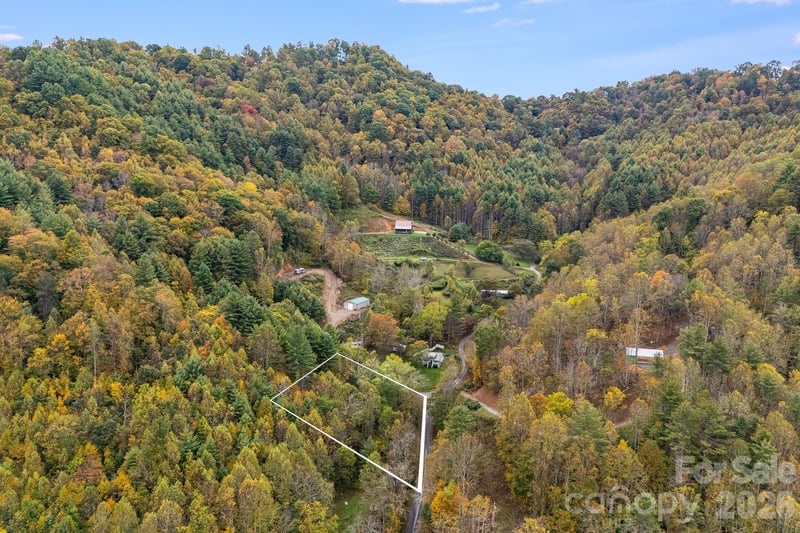 211 Evergreen Rd, Burnsville, NC 28714