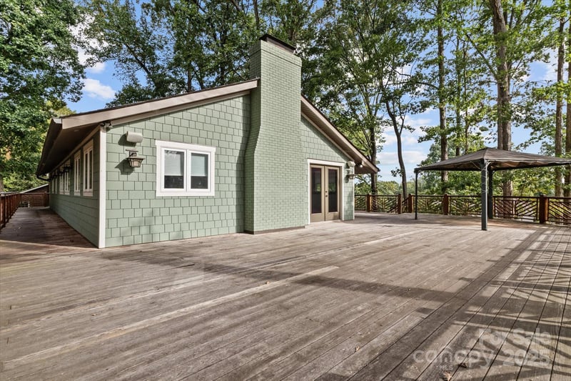 258 Crystal Cir, Mooresville, NC 28117