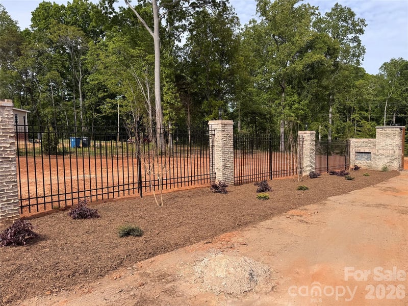 228 Fern Hill Rd, Troutman, NC 28166