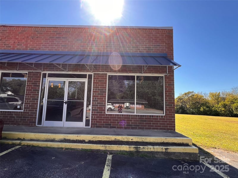 401 1st St #1-7, Conover, NC 28613