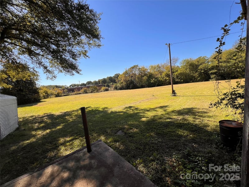 401 1st St #1-7, Conover, NC 28613