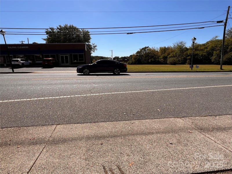 401 1st St #1-7, Conover, NC 28613