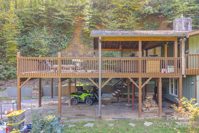 605 Country Club Dr, Maggie Valley, NC 28751