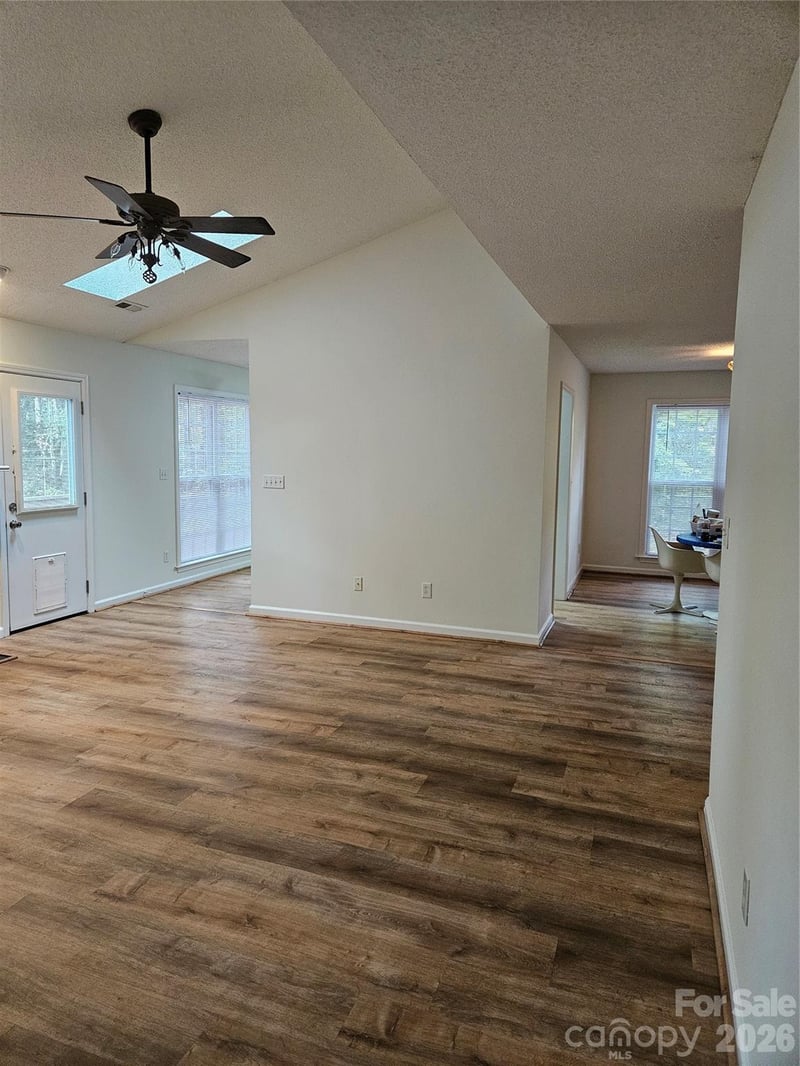 396 Glensprings Dr, Fletcher, NC 28732