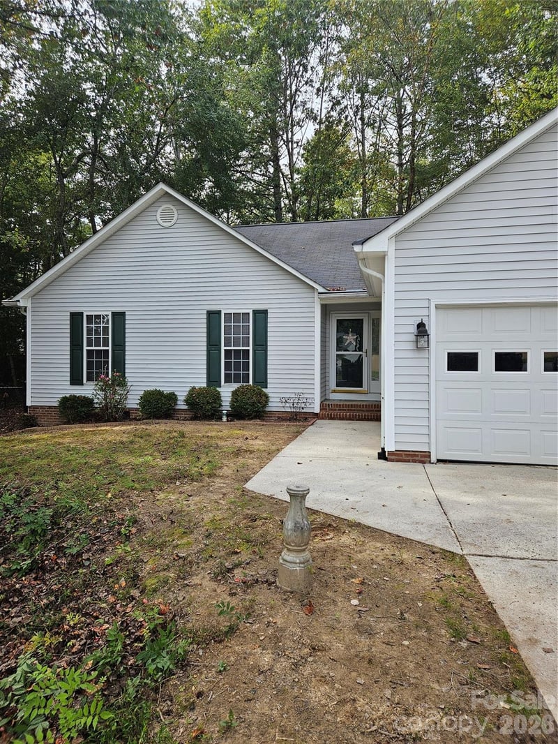 396 Glensprings Dr, Fletcher, NC 28732