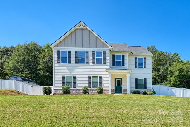 1281 Twin Bridge Rd, Gaffney, SC 29341