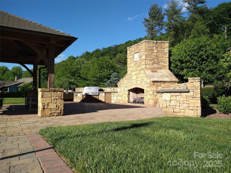 175 Senator Reynolds Rd #23, Asheville, NC 28804