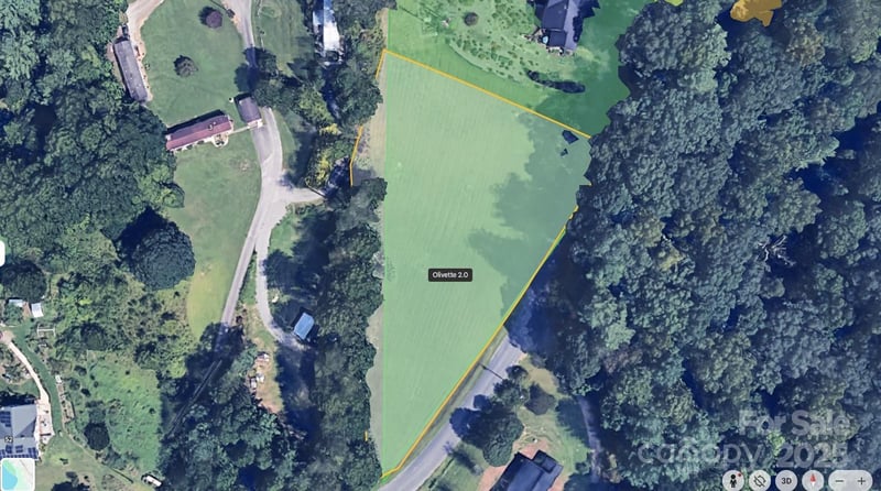 215 Old Macedonia Rd, Asheville, NC 28804