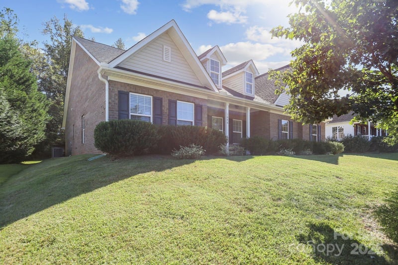 1648 Williamsburg Dr, Rock Hill, SC 29732