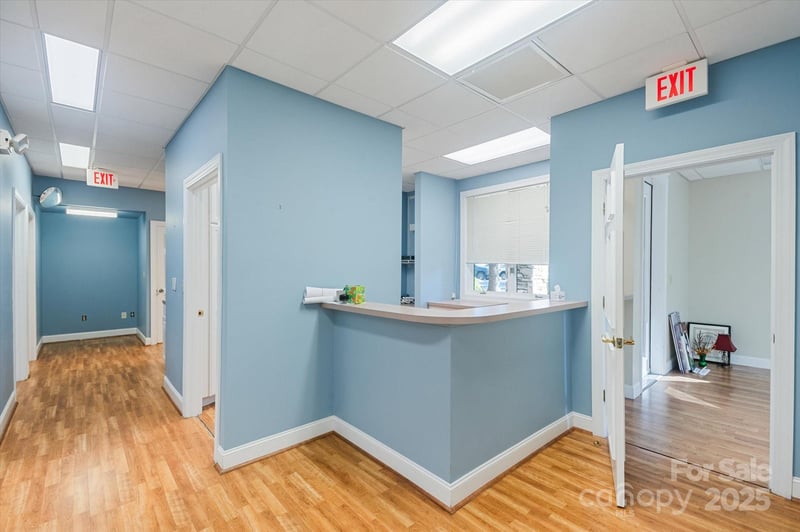 5 Park Pl, Brevard, NC 28712