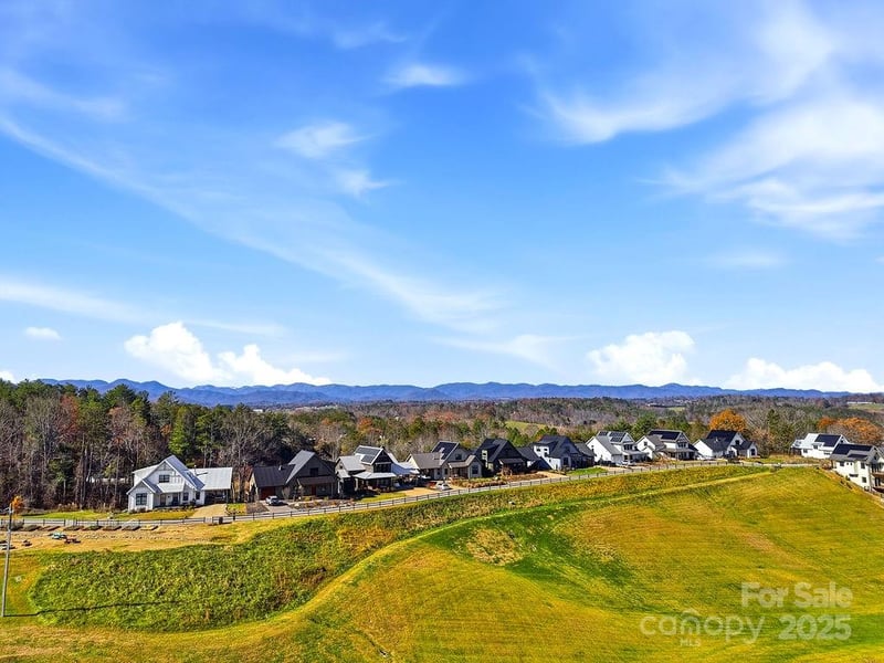 202 Westridge Farm Rd #4, Asheville, NC 28804