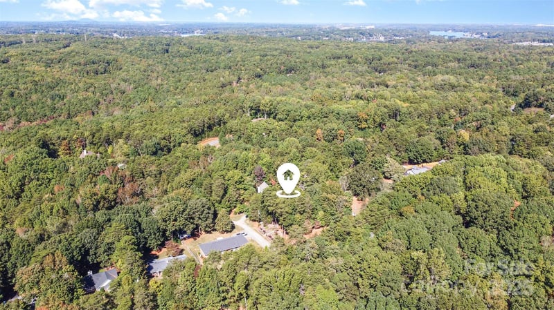 13700 Woody Point Rd, Charlotte, NC 28278