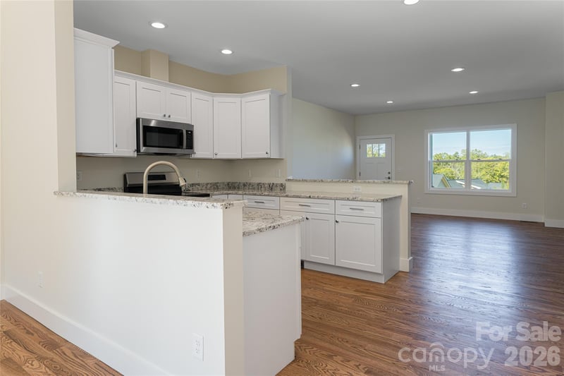 65 Greenwood Fields Dr, Asheville, NC 28804