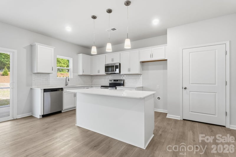 1694 Piper Creek Ave, Newton, NC 28658