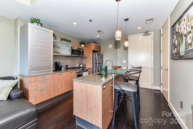1133 Metropolitan Ave #613, Charlotte, NC 28204