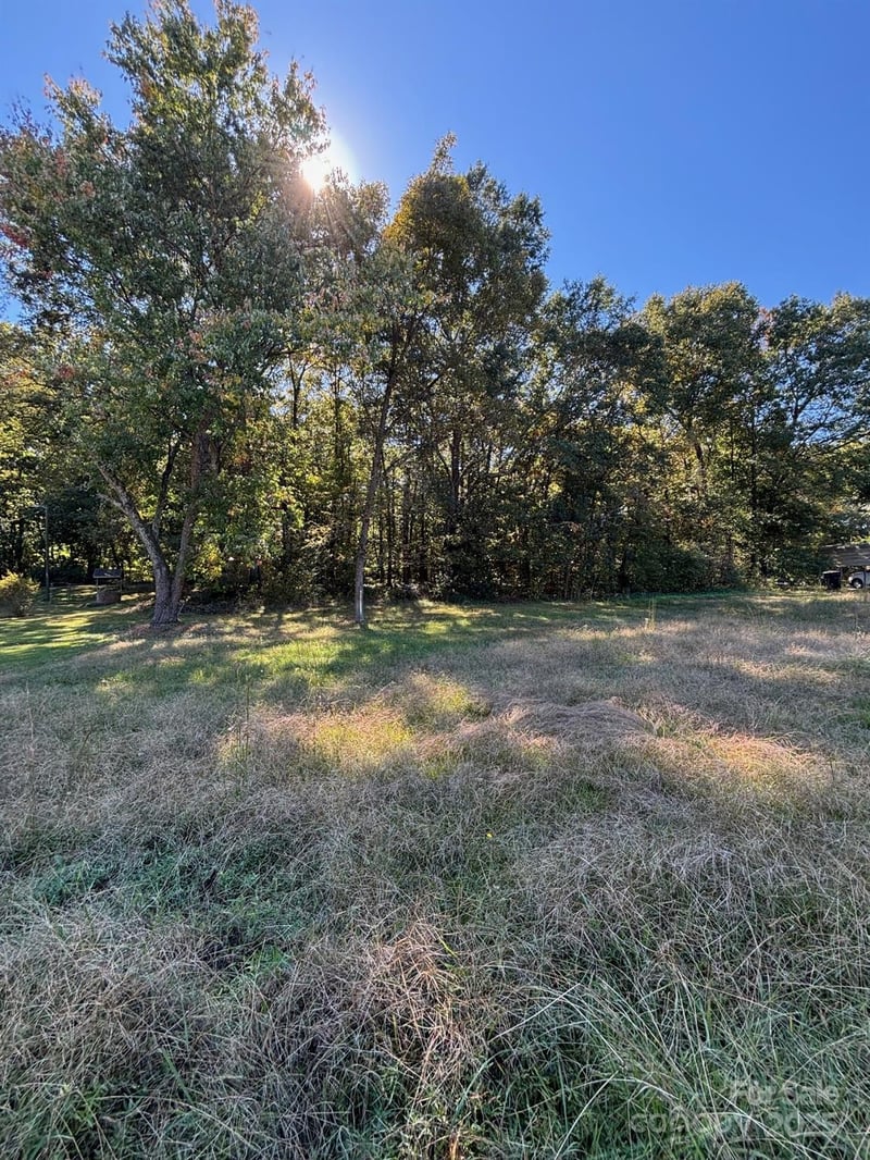 - Pinewood Cir, Belmont, NC 28012