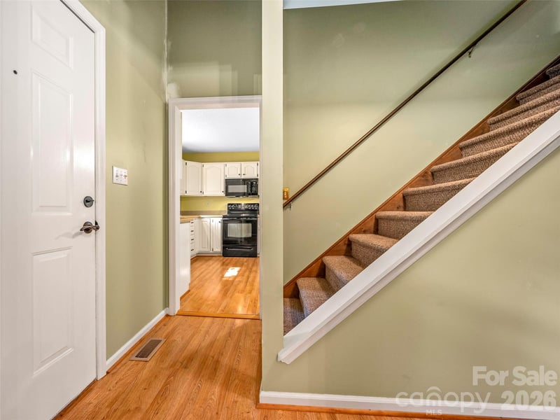 40 Sagebrush Cir, Etowah, NC 28729