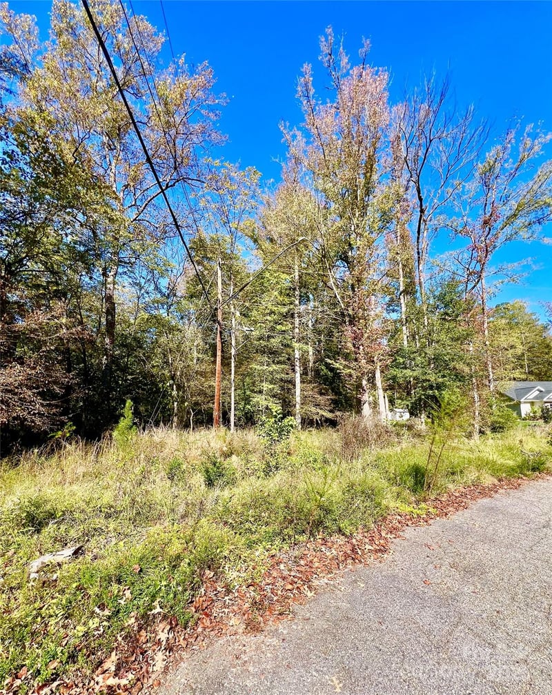 000 Riveroaks Ln, Lancaster, SC 29720