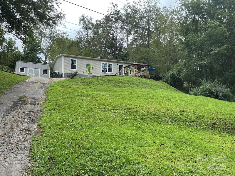 30 and 32 Skyland Cir, Asheville, NC 28804