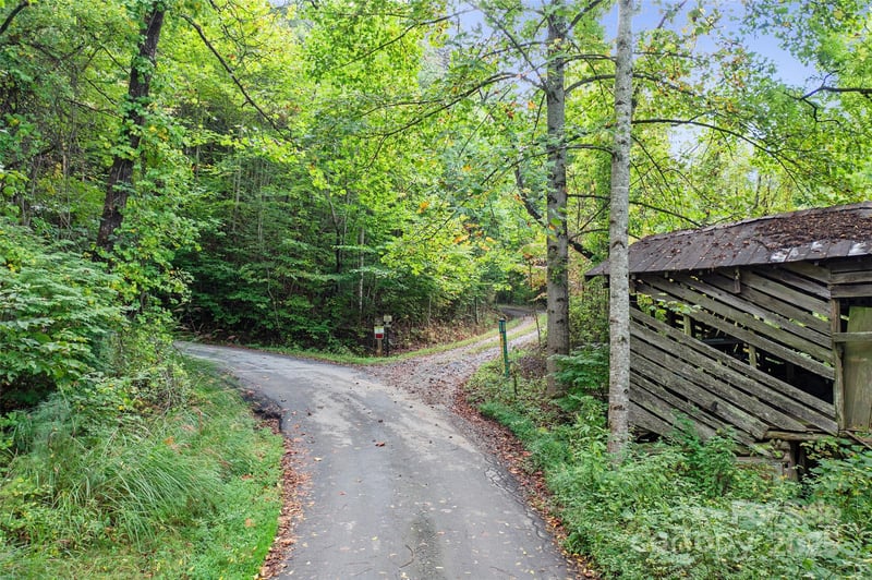 99999 Moody Cove Rd, Weaverville, NC 28787