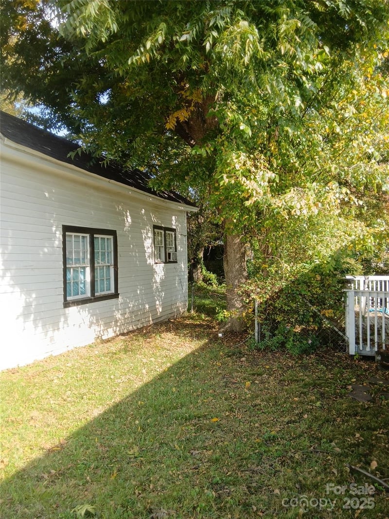 408 Broad St, Gastonia, NC 28054